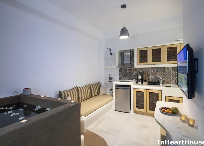 In Heart House - Naousa, Paros