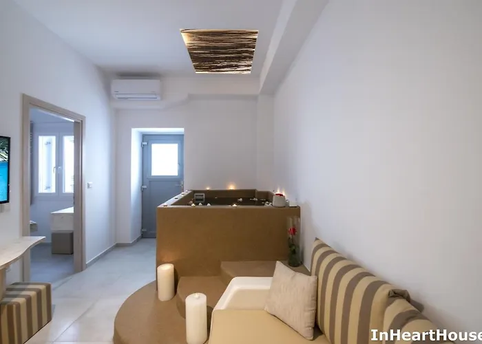 In Heart House - Naousa, Paros