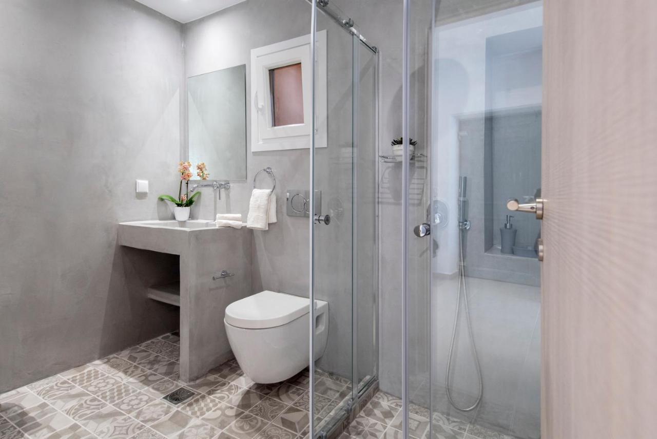 In Heart House - Naousa, Paros *