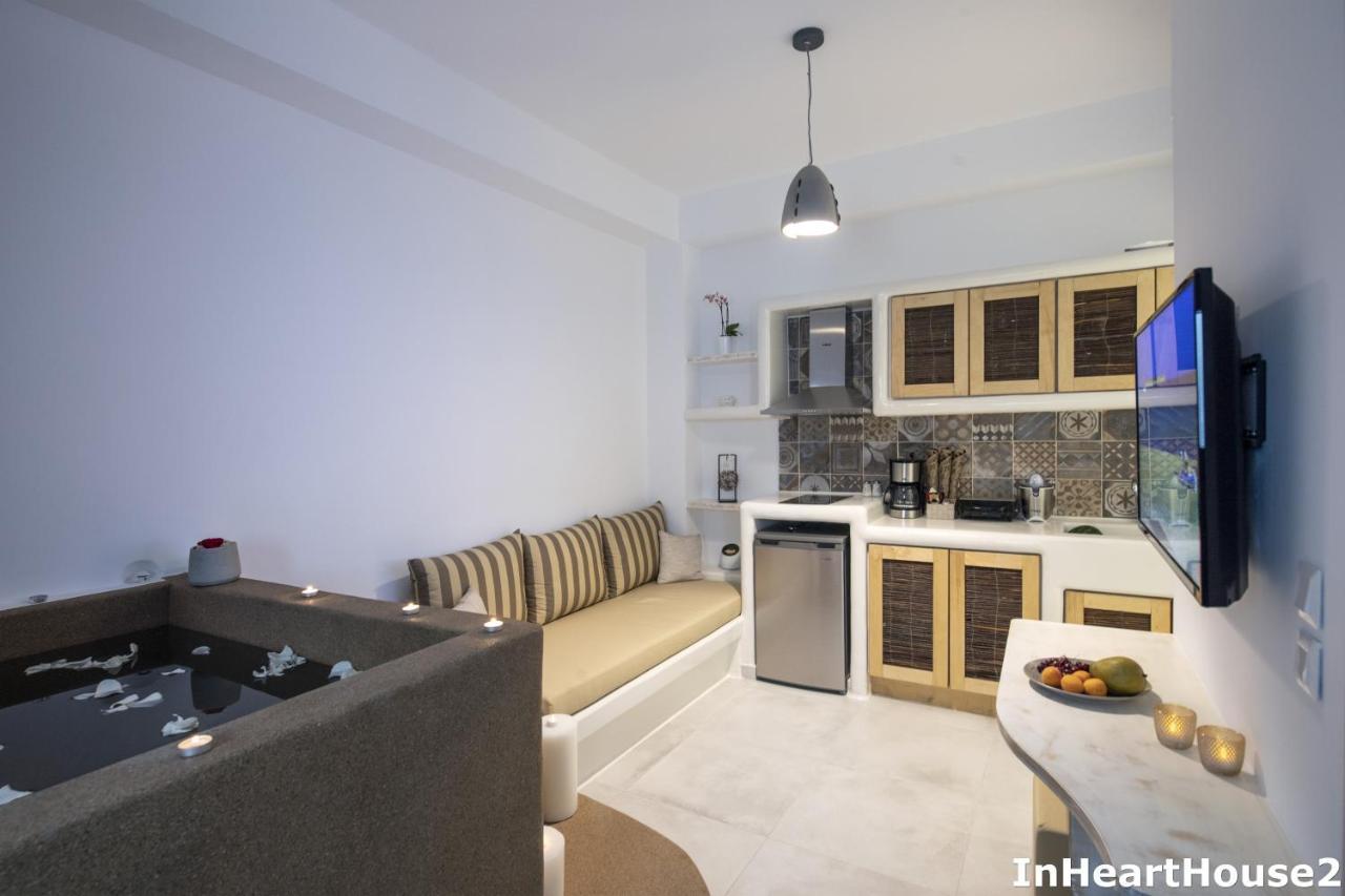 In Heart House - Naousa, Paros *