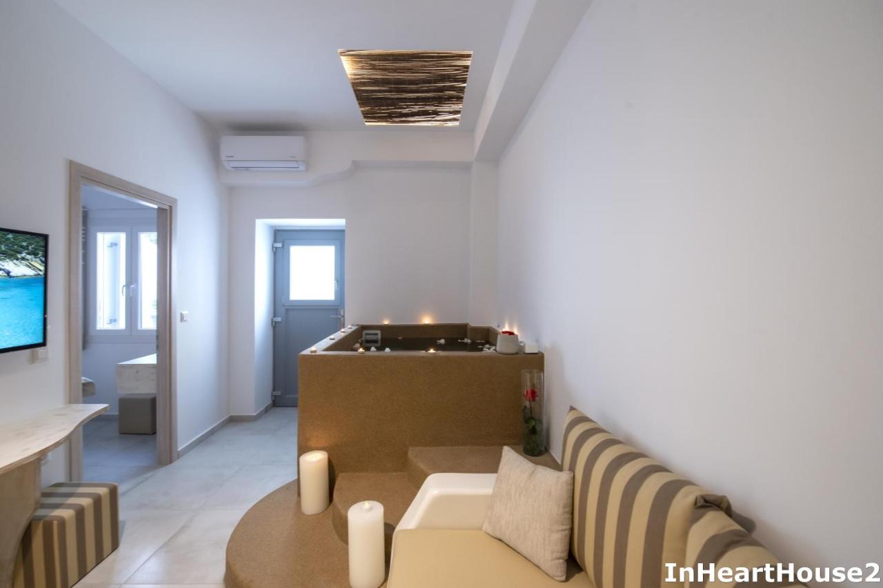 In Heart House - Naousa, Paros *